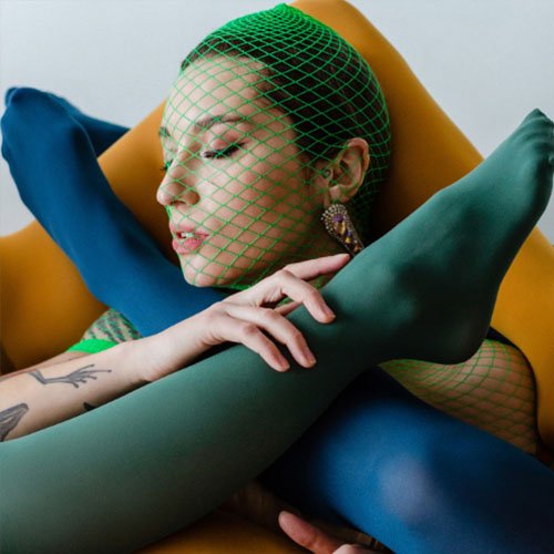 The Comeback of Pantyhose: What’s Hot in 2025